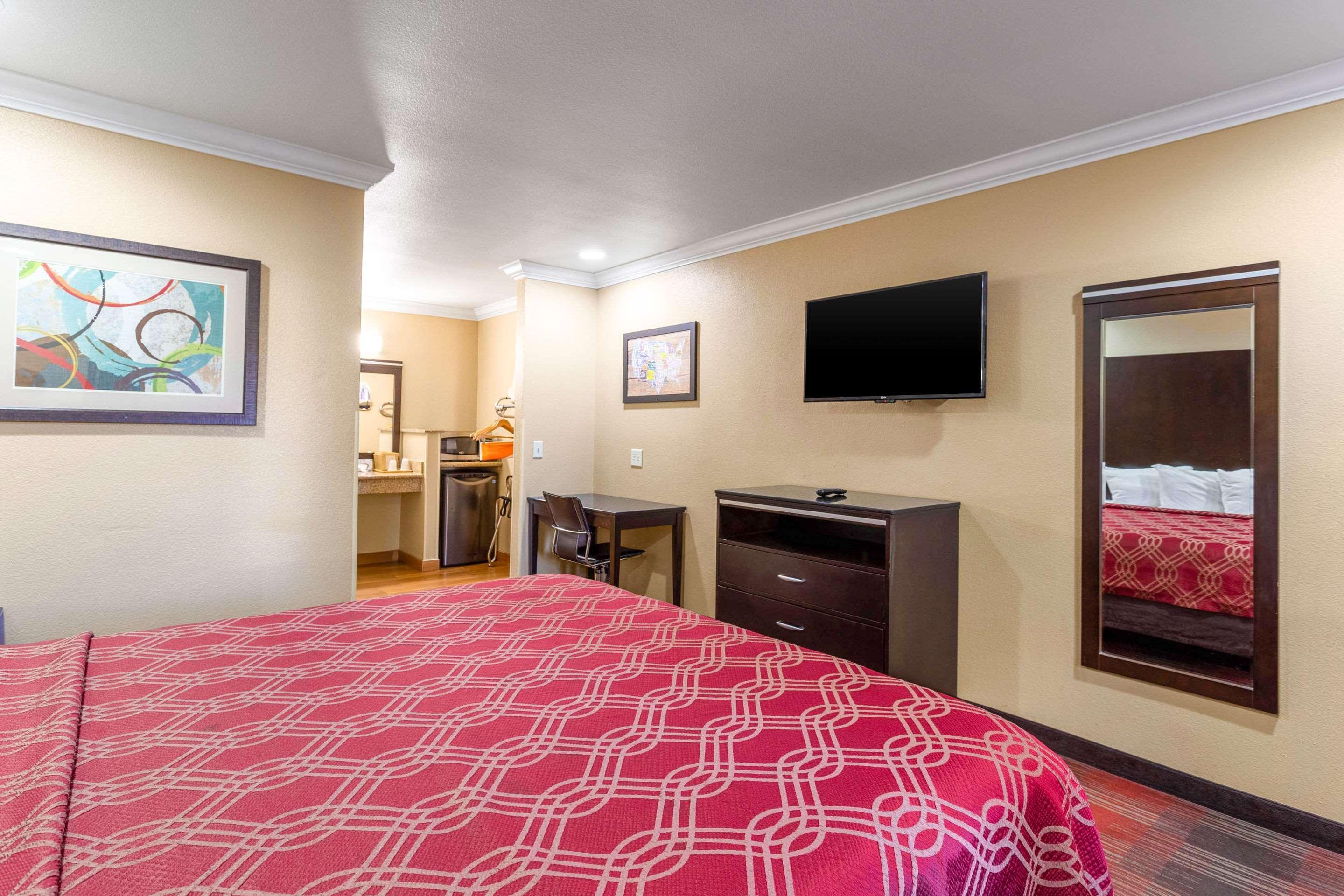 Econo Lodge Inn & Suites Escondido Downtown Ngoại thất bức ảnh