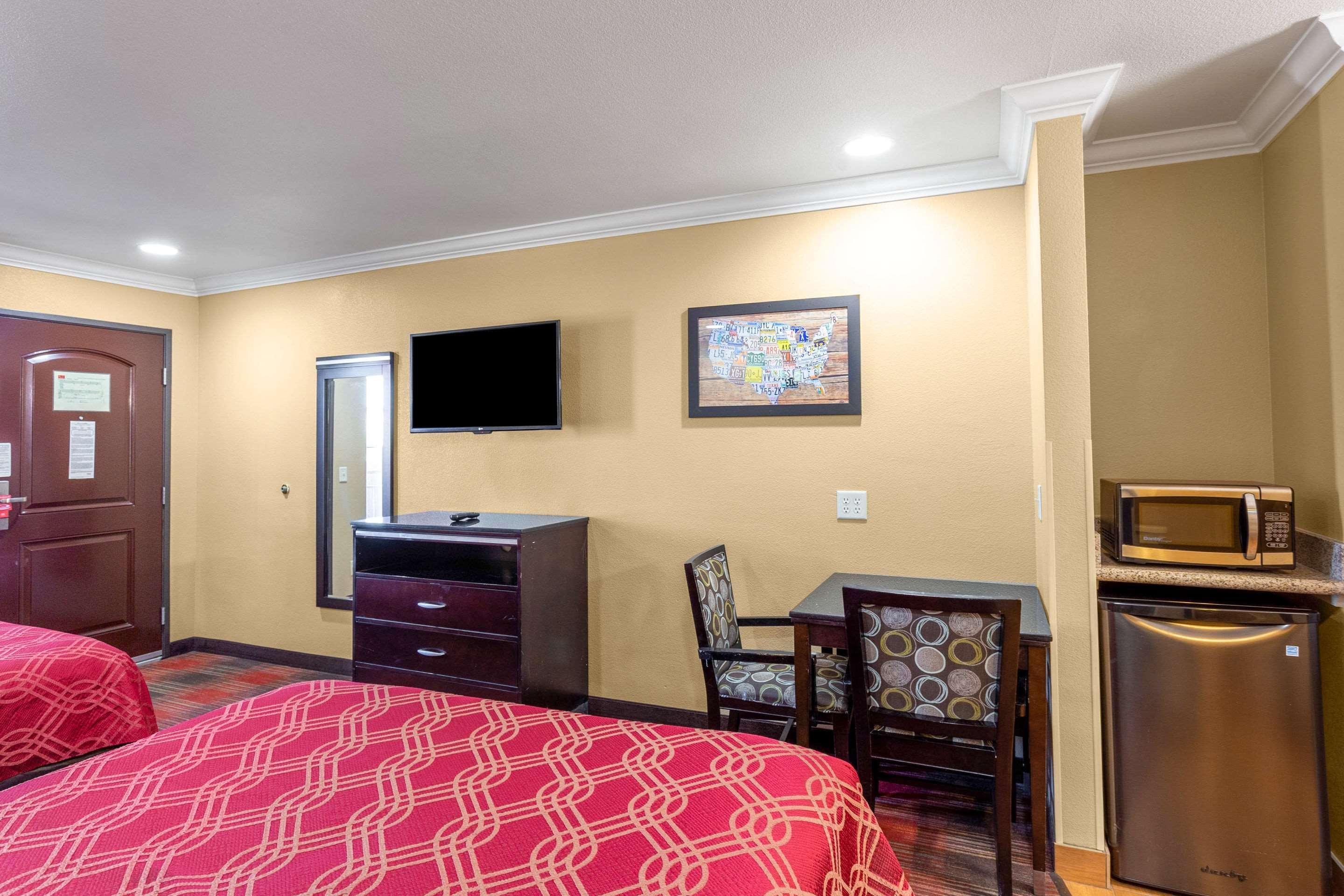 Econo Lodge Inn & Suites Escondido Downtown Ngoại thất bức ảnh